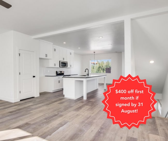 Building Photo - Views - Views - Views!! 4 Bedroom Modern T... Rental