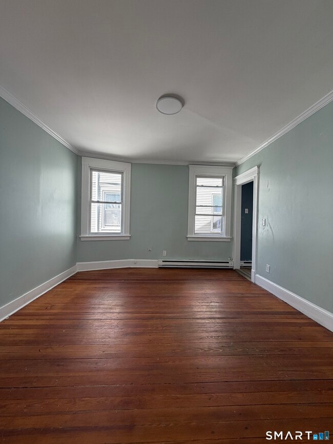 61 Lounsbury St