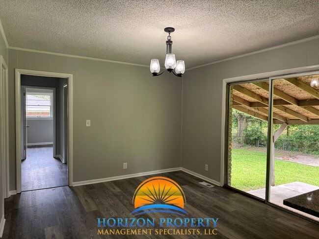 Photo - 6117 Colfax Rd NW