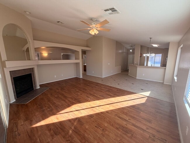 Photo - Gorgeous 3Bdm 2Ba Goodyear Home on a Cul-de-sac! *NO Carpets*