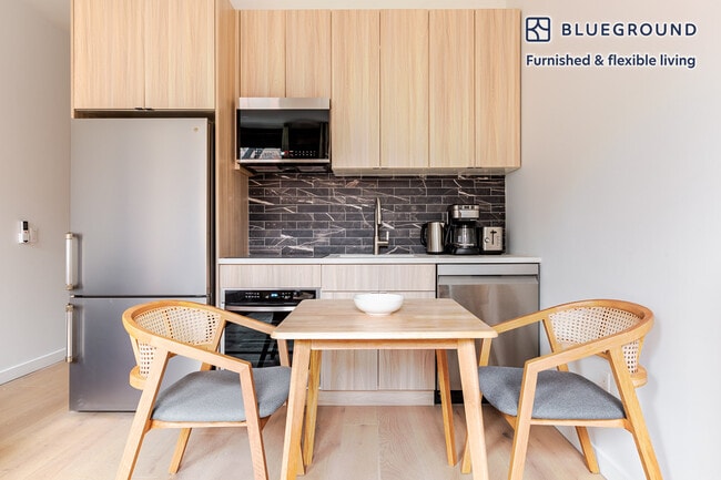 Photo - 10 St Marks Pl Unidad FL4-ID1765