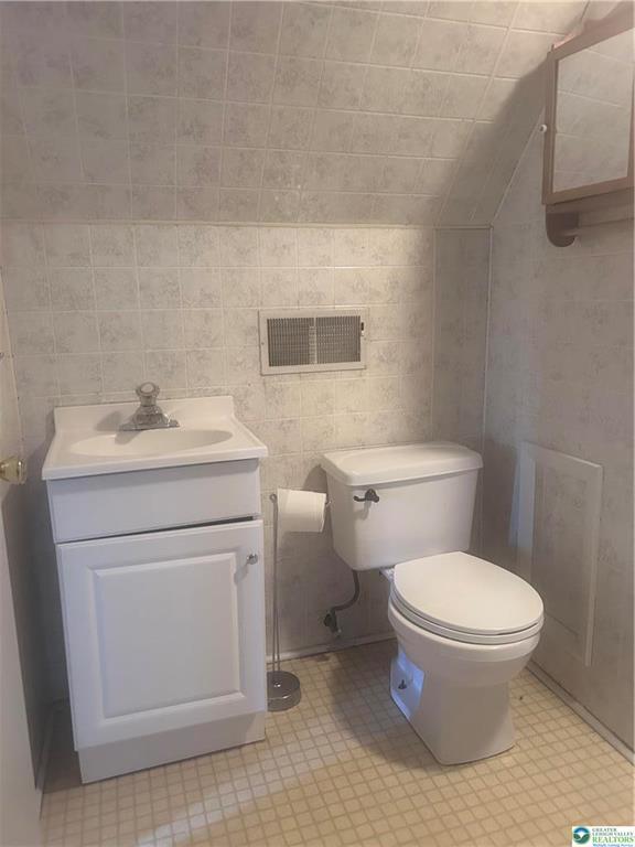 Photo - 146 W Broad St Unit 3rd floor