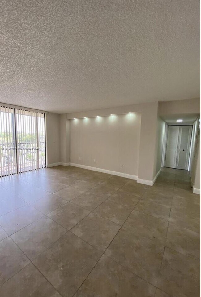 Photo - 8635 NW 8th St Unit 305