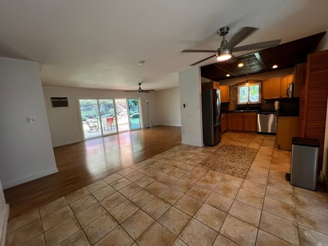 Photo - PET FRIENDLY, enclosed backyard, Central Kihei 3 bed/2 bath plus bonus room