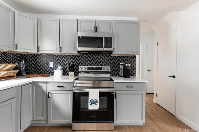 Photo - 17 Underhill Dr