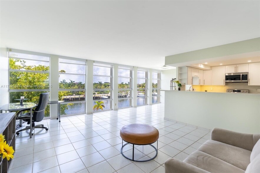 Photo - 601 Three Islands Boulevard