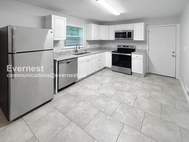 Photo - 3400 Bonaire Dr