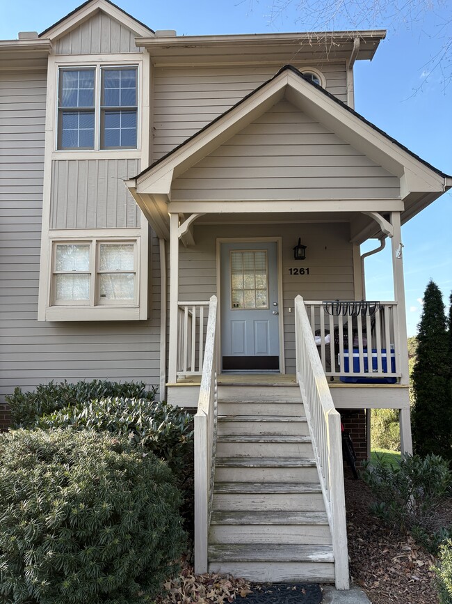 Building Photo - 1261 Watermark Ct