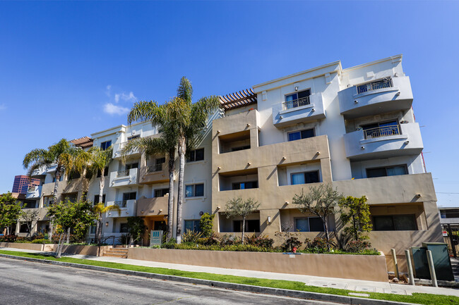 Building Photo - Armacost Bella by Wiseman Rental