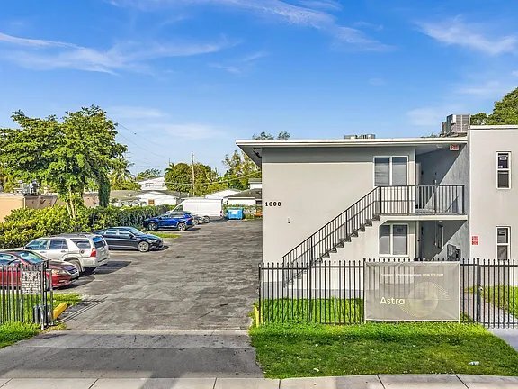 Photo - 1000 NW 95th Terrace Unidad 103
