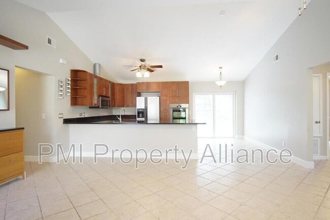 Photo - 7944 Goldleaf St