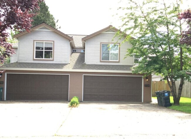 Photo - Updated 3 Bedroom Home Near Barkley Village Unit 1706