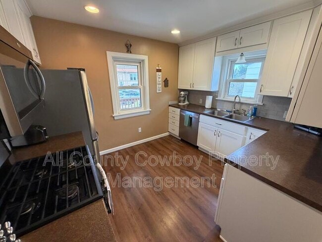 Photo - 1011 S 6th St