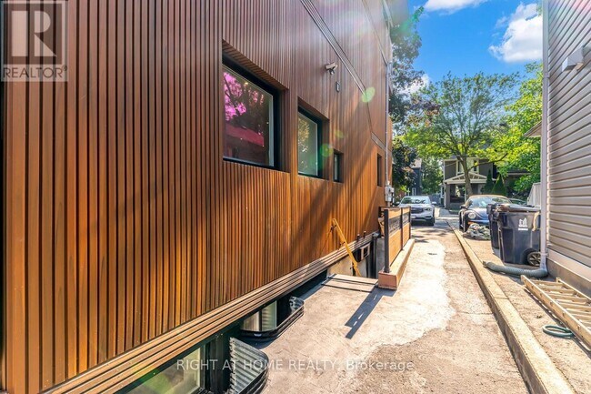 Photo - 11 Condor Ave
