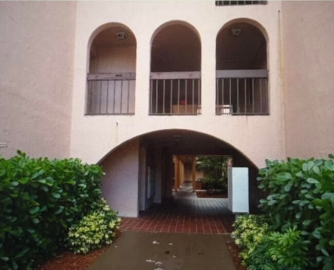 Building Photo - 1880 N Congress Ave Unit 401