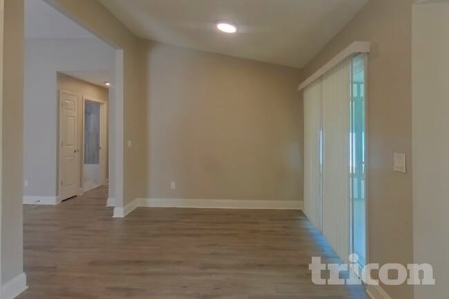 Photo - 1379 High Plains Dr W