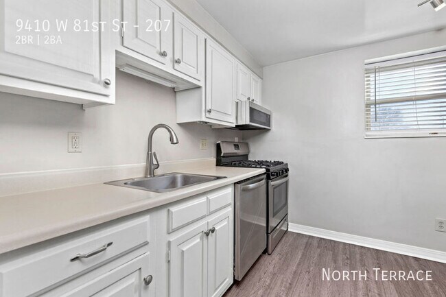 Photo - 9410 W 81st St Unit 207