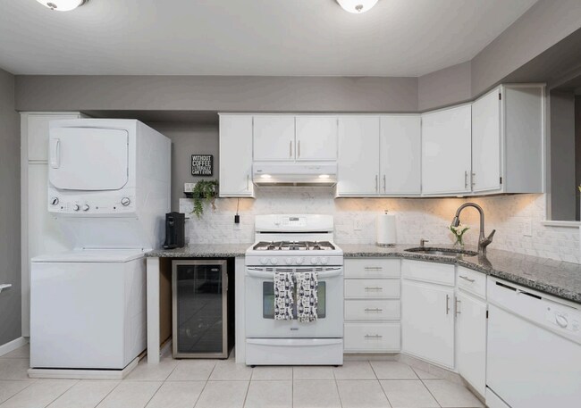 2303 Gulfstream Way
