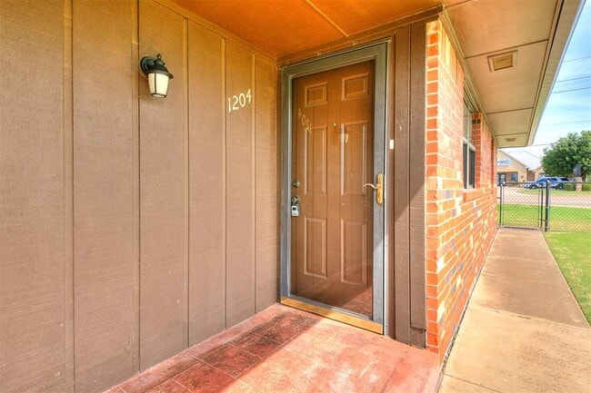 Photo - 1204 N Crawford Ave