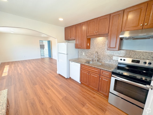 Building Photo - 4802 Daisy St Unit 1 Rental