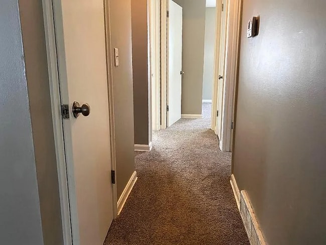 Photo - 5607 N 68th St