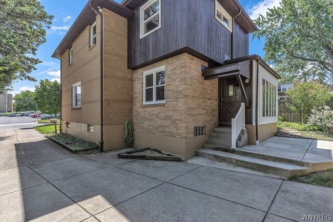 Photo - 69 Berryman Dr