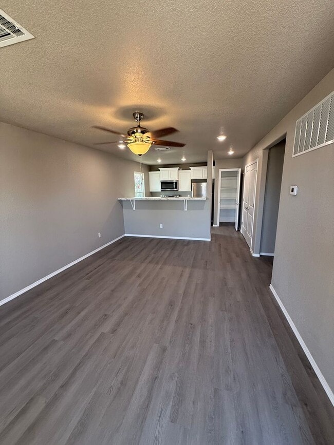 Photo - 1906 North St