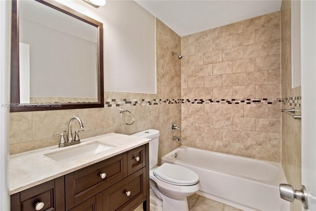 Photo - 1197 Washington Cir Unit 1197A