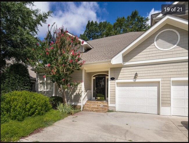 Photo - 210 Columbia Pl W Townhome