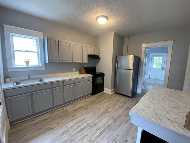 1151 Church St Unit 1