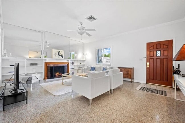 Photo - 344 Linda Ln Unidad ID1326853P