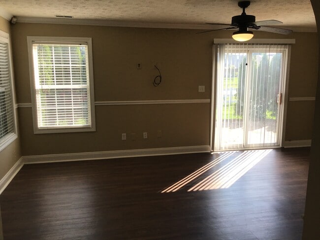 Photo - 6707 Wimbledon Dr