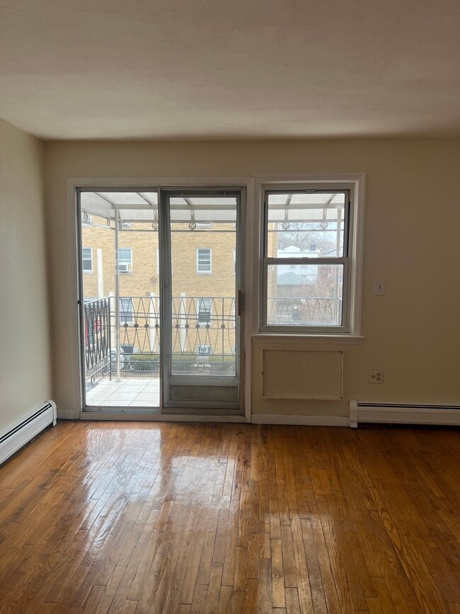 Photo - 10140 104th St Unit 3rd Floor