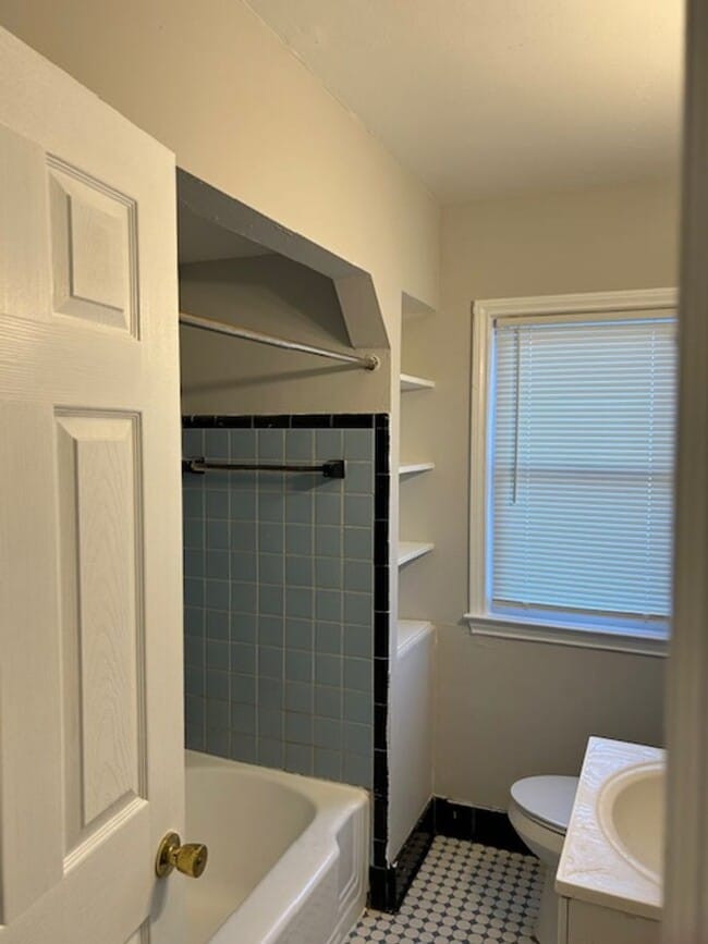 Photo - Cozy 3 bedroom bungalow