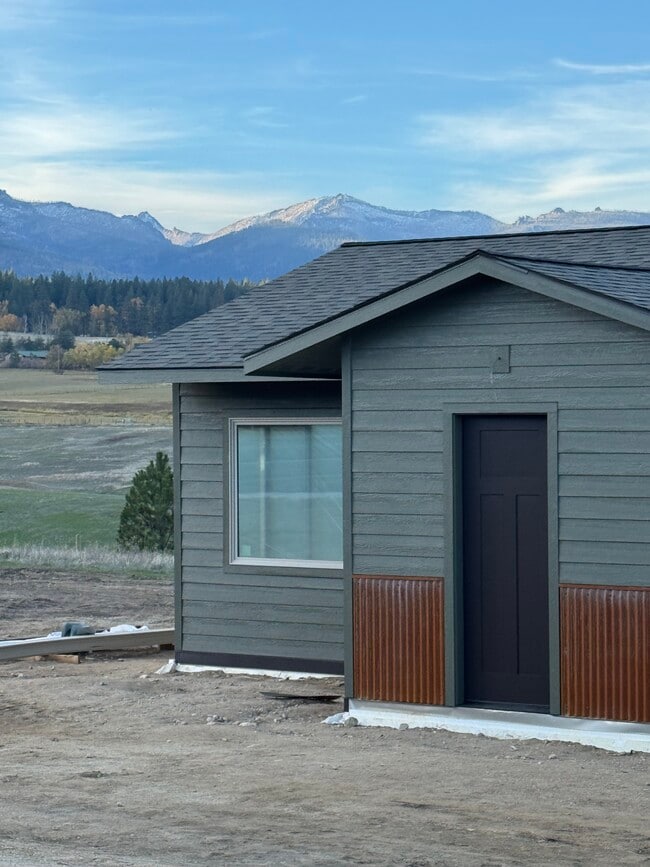 Photo - 1331 Roots Trl