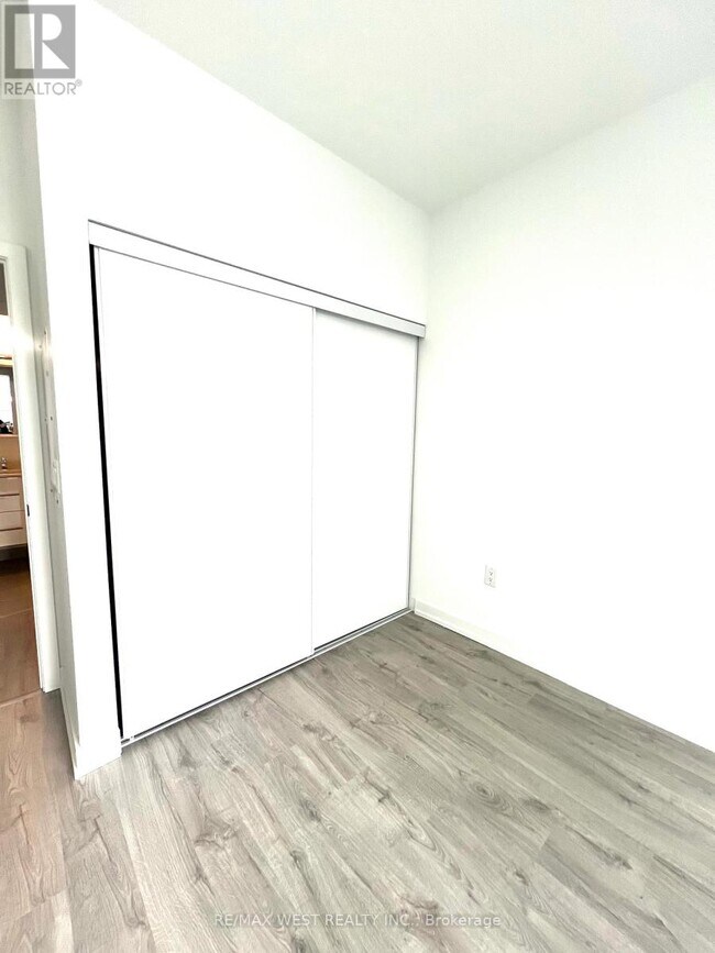 Photo - 9763 Markham Rd Unit 705A