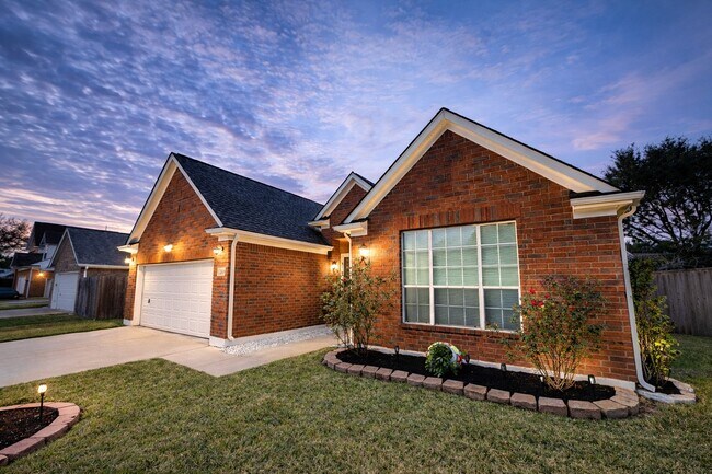 Photo - 3111 Birchleaf Dr