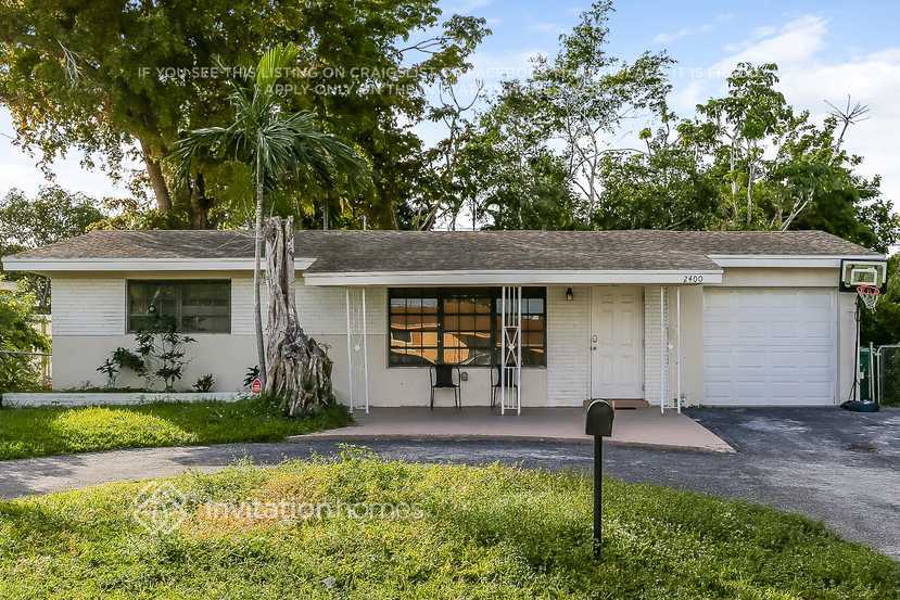 Photo - 2400 Gulfstream Dr
