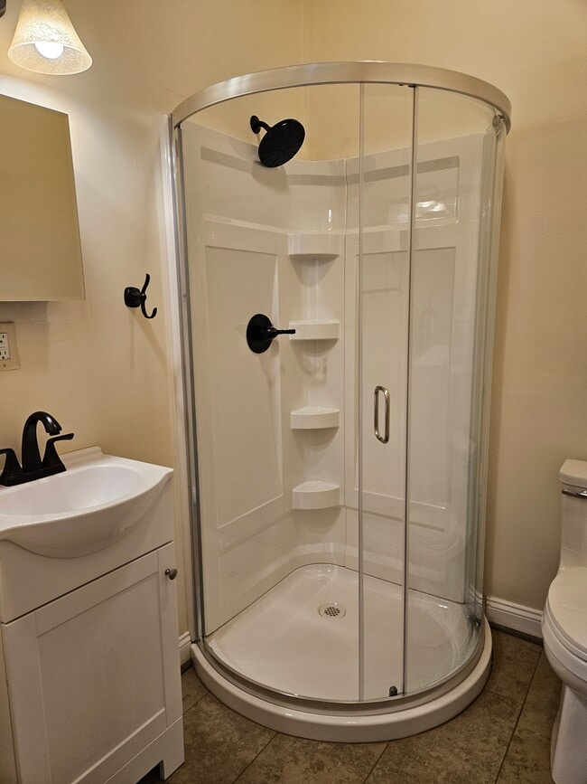 Photo - 249 Earnshaw Ave