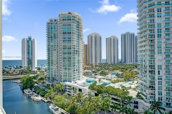 Photo - 300 Sunny Isles Blvd Unidad 4-1104
