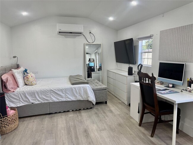 Building Photo - 10800 NW 22nd Ct