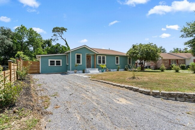 Photo - 212 SE Kalash Rd