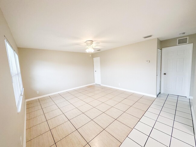 Photo - 2717 Richard Rd