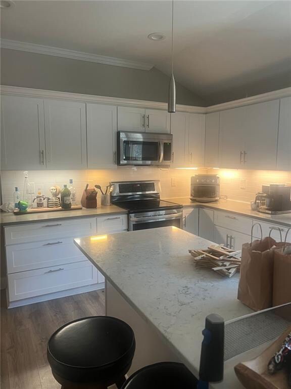 Room in House on North Avenue NW