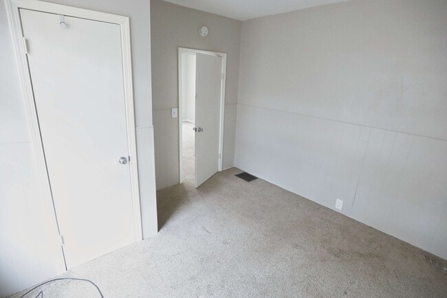 Photo - 854 Crosby St NW Unit #1