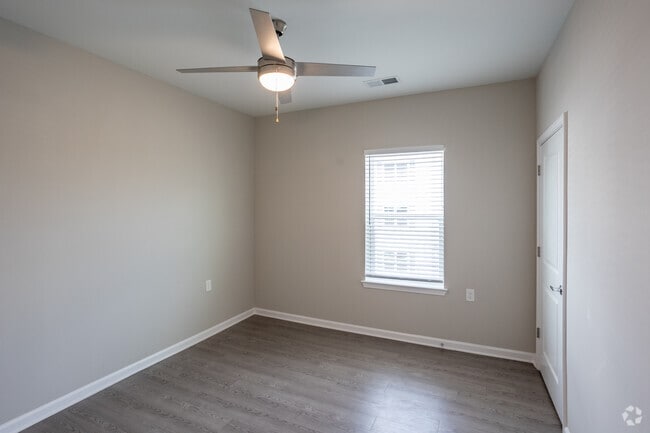 2BR, 1BA - 804SF - Secondary Bedroom