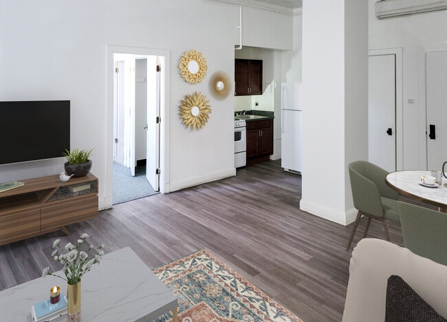 Living Room & Kitchen - Hotel President Senior Apartments