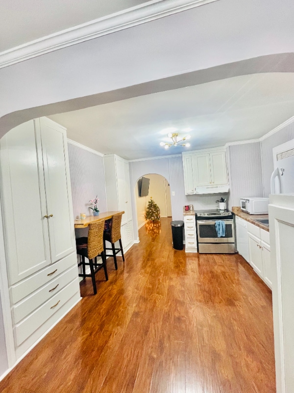 Photo - 204 Button Ave