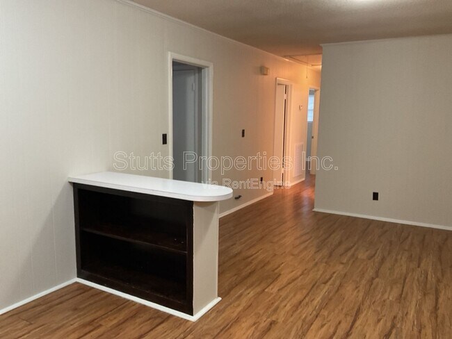 Photo - 2511 Evergreen Ave