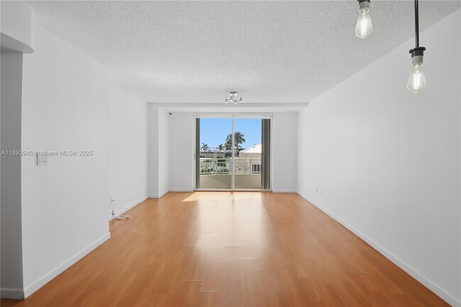 Photo - 770 Claughton Island Dr Unit 510